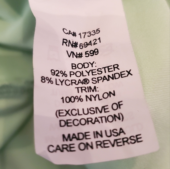 REEBOK -size M- PULLOVER/HOODIE - LONG SLEEVES - Picture 11 of 11